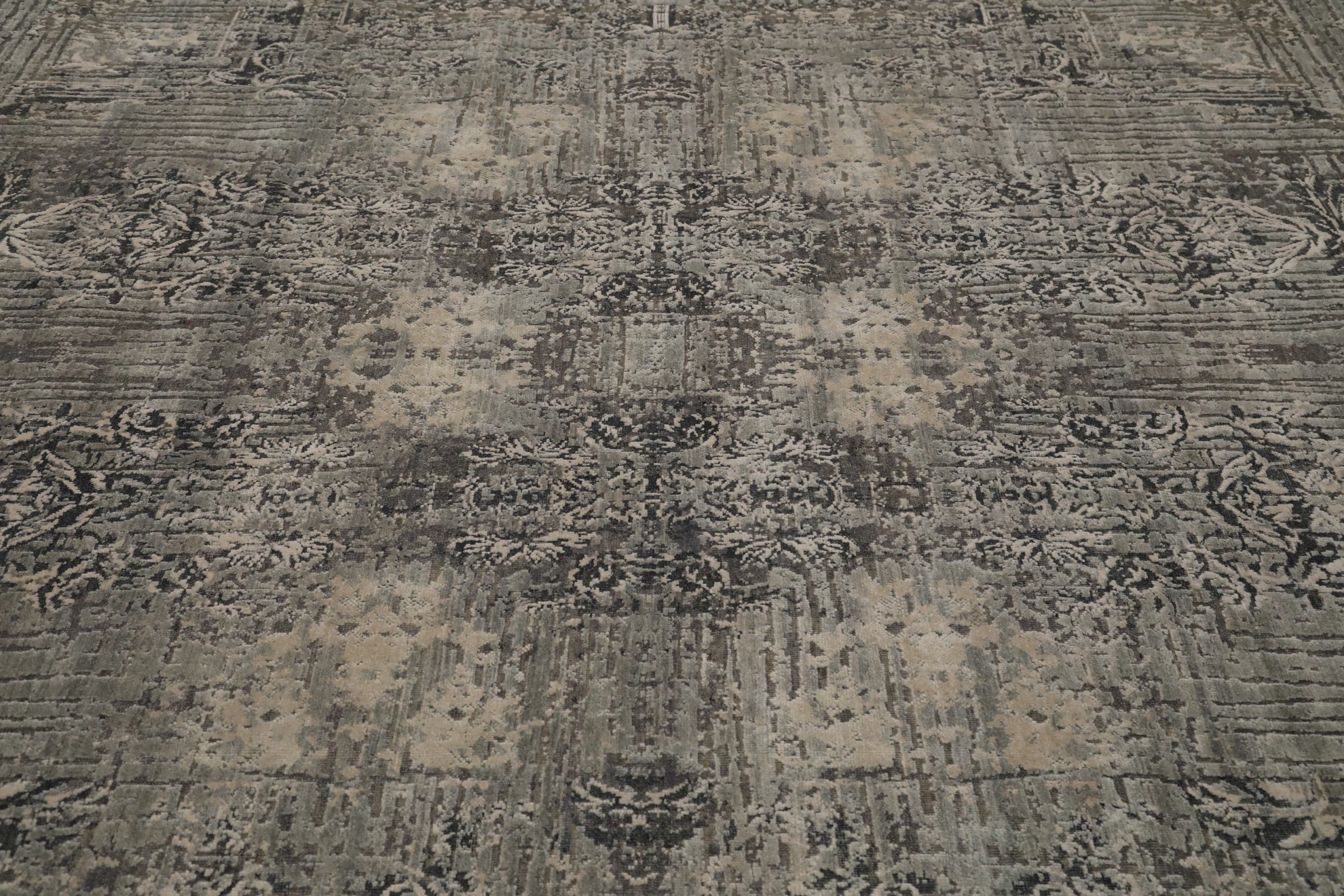 Thumbnail 3 for India Modern / Contemporary Rug 93281