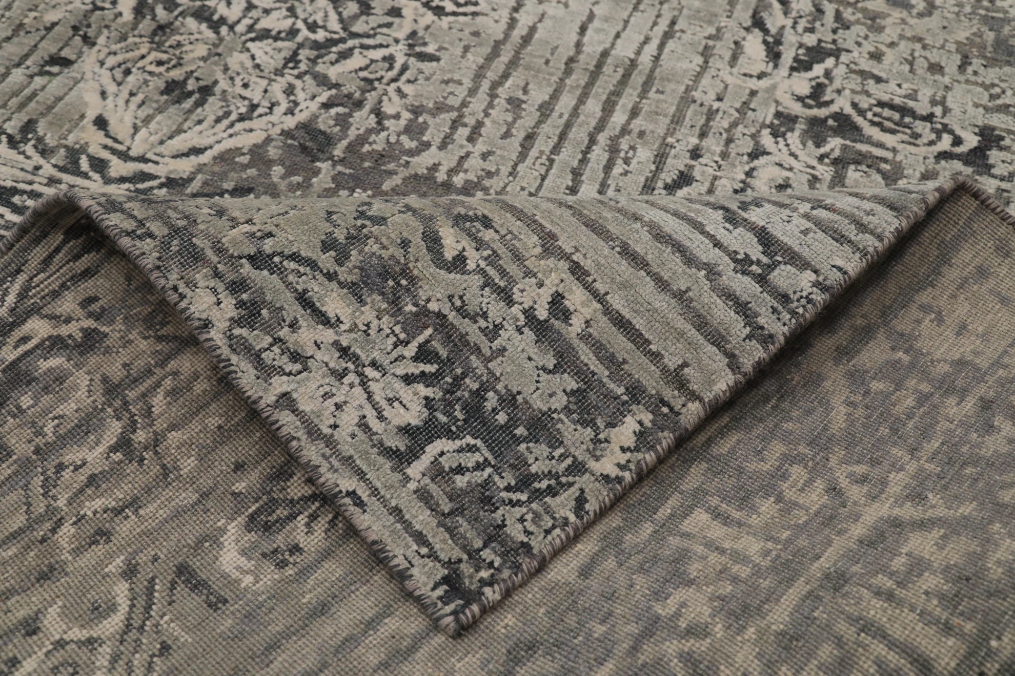 Thumbnail 4 for India Modern / Contemporary Rug 93281