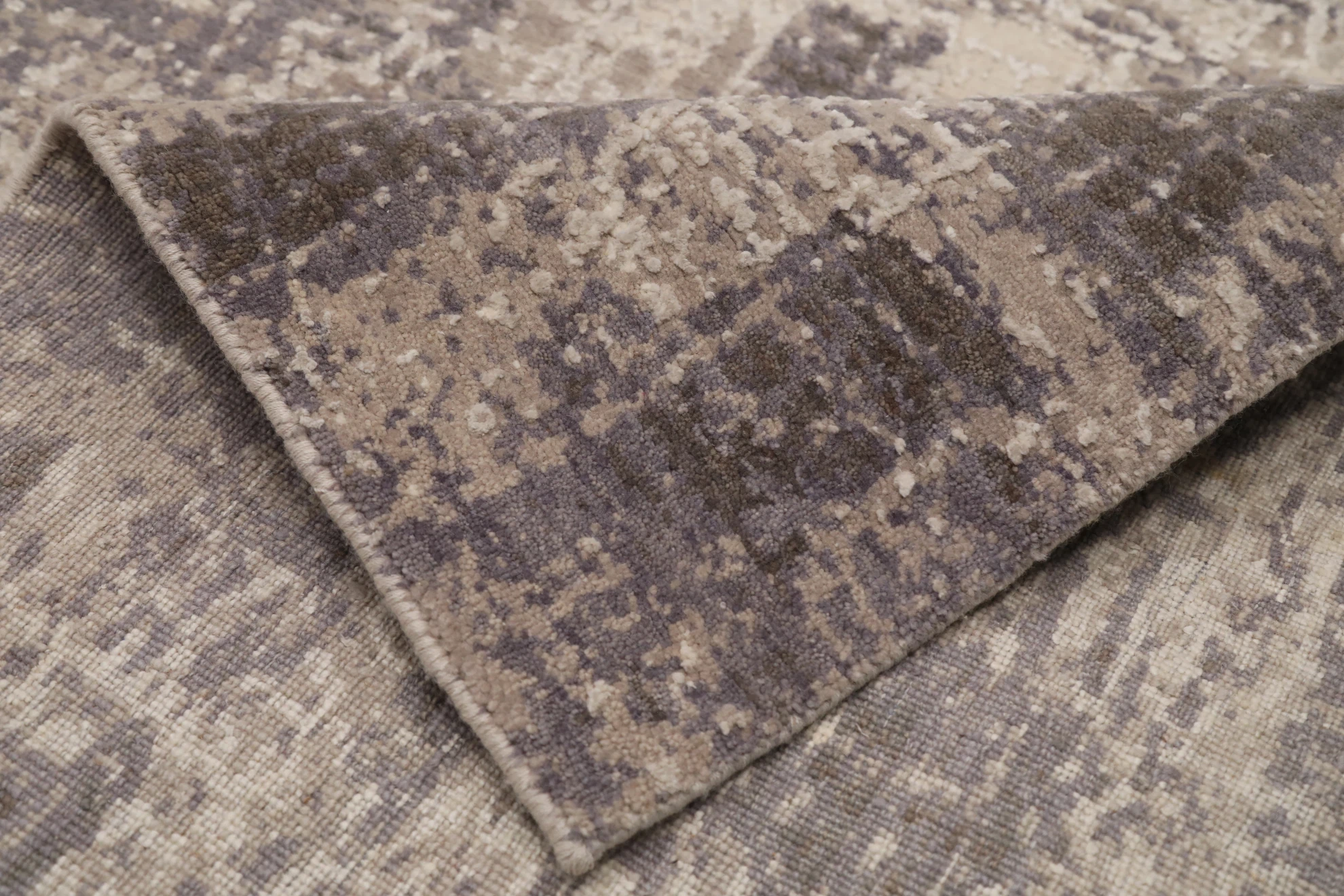 Thumbnail 4 for India Modern / Contemporary Rug 93289