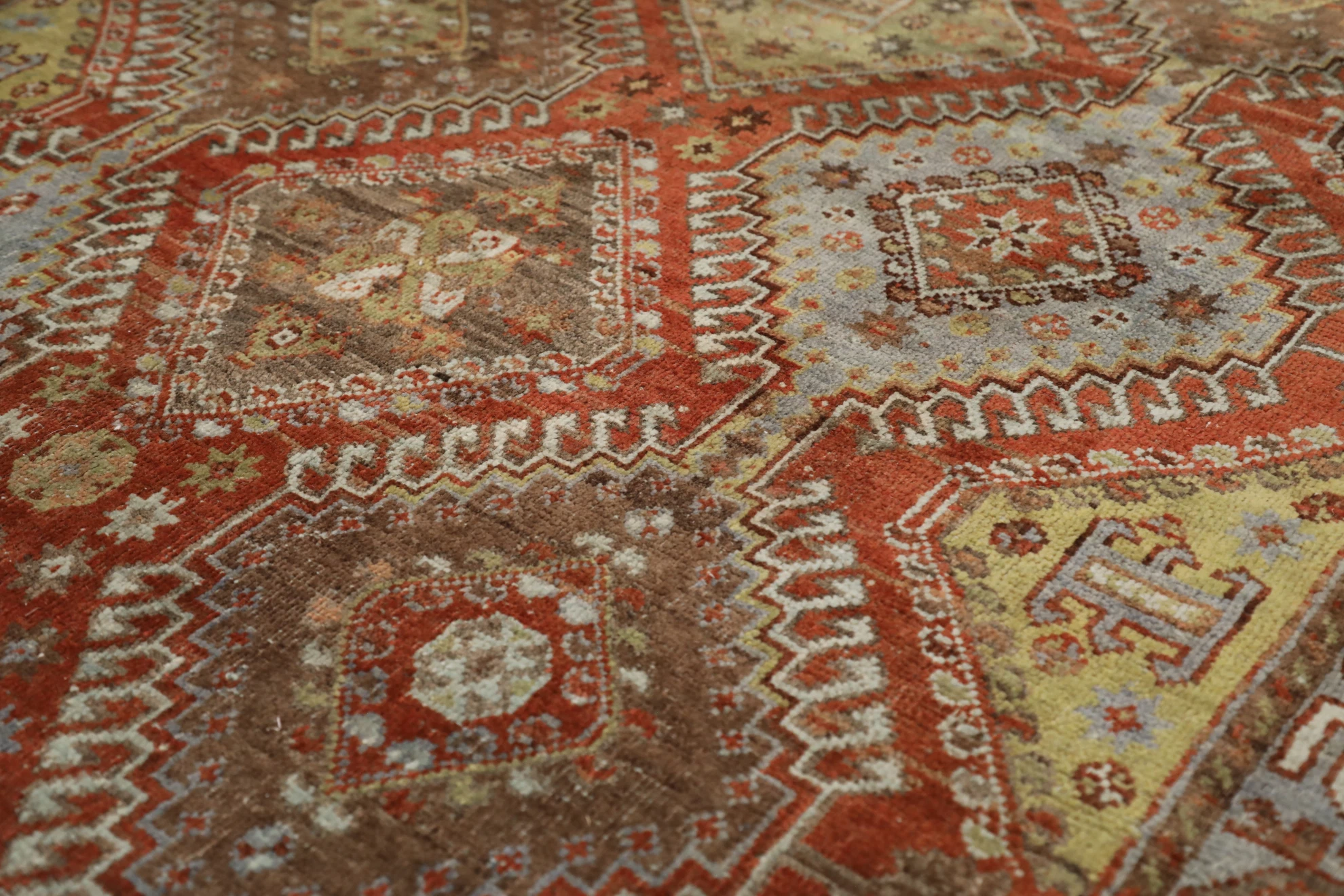 Thumbnail 6 for Antique Persian Shiraz Traditional Rug 98012