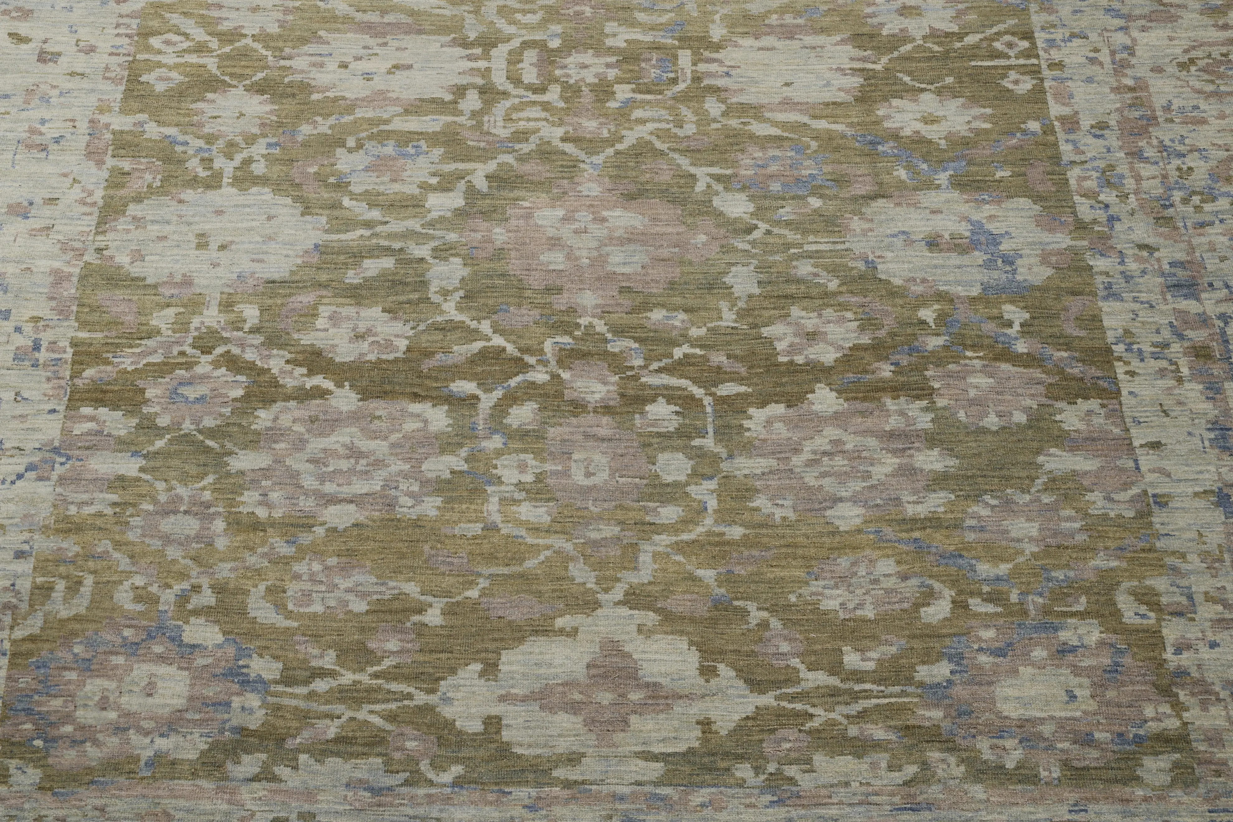 Thumbnail 2 for Persian Sultanabad Transitional Rug 67943