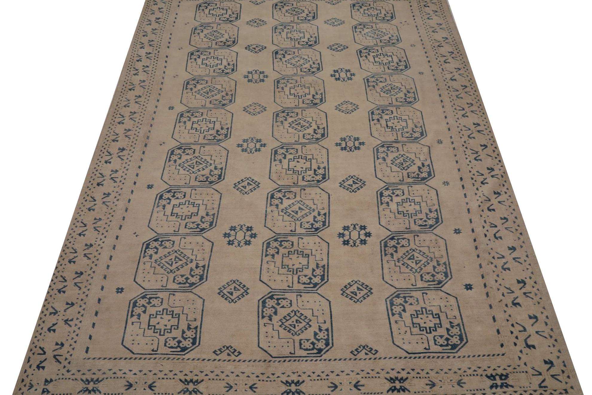 Thumbnail 2 for Antique Persian Traditional Rug 99457