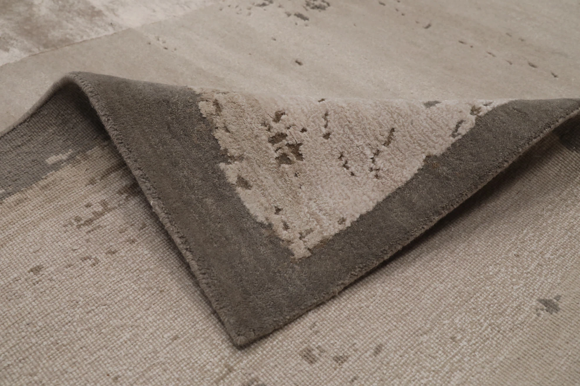 Thumbnail 5 for India Modern / Contemporary Rug 99637