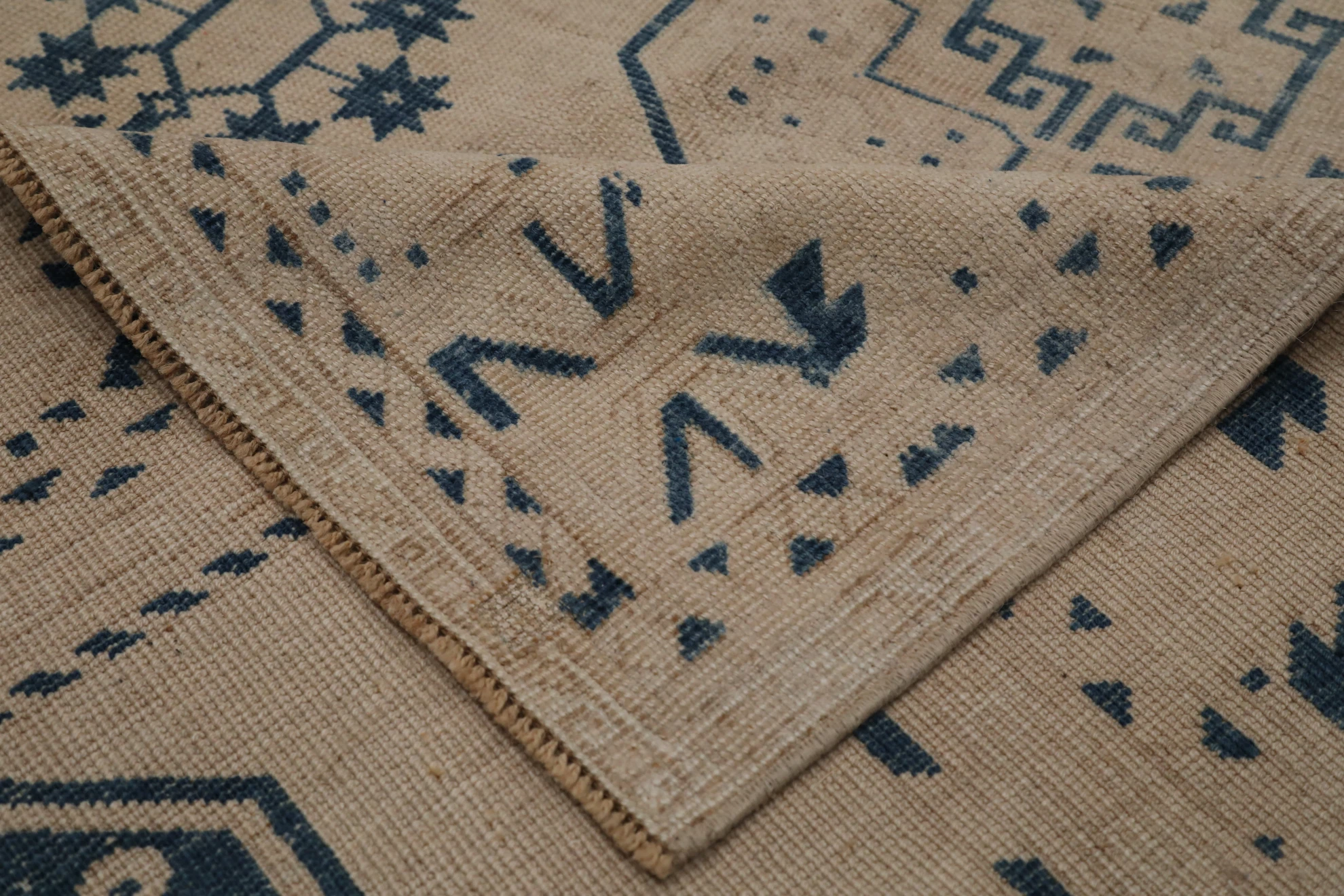 Thumbnail 6 for Antique Persian Traditional Rug 99457