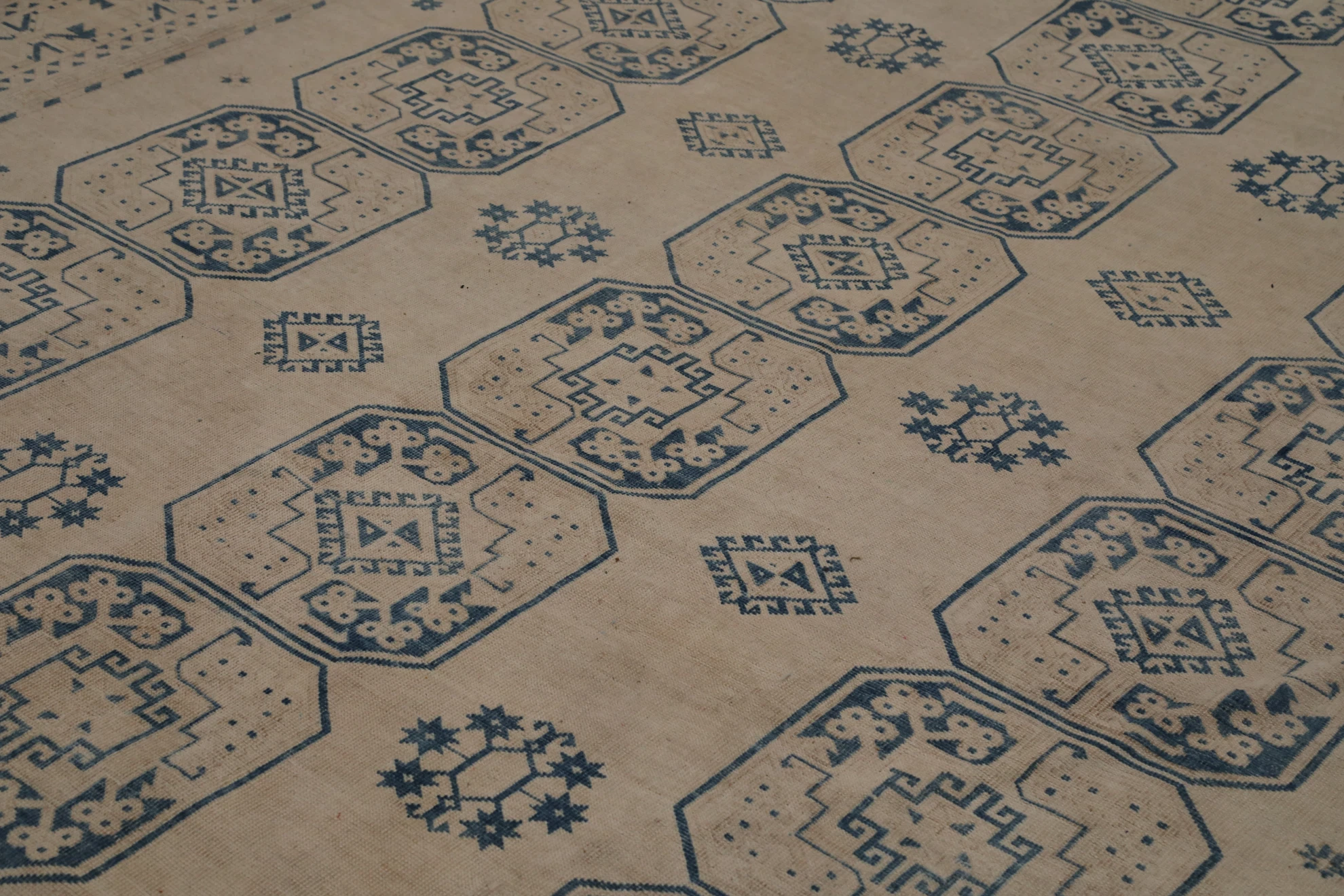 Thumbnail 5 for Antique Persian Traditional Rug 99457