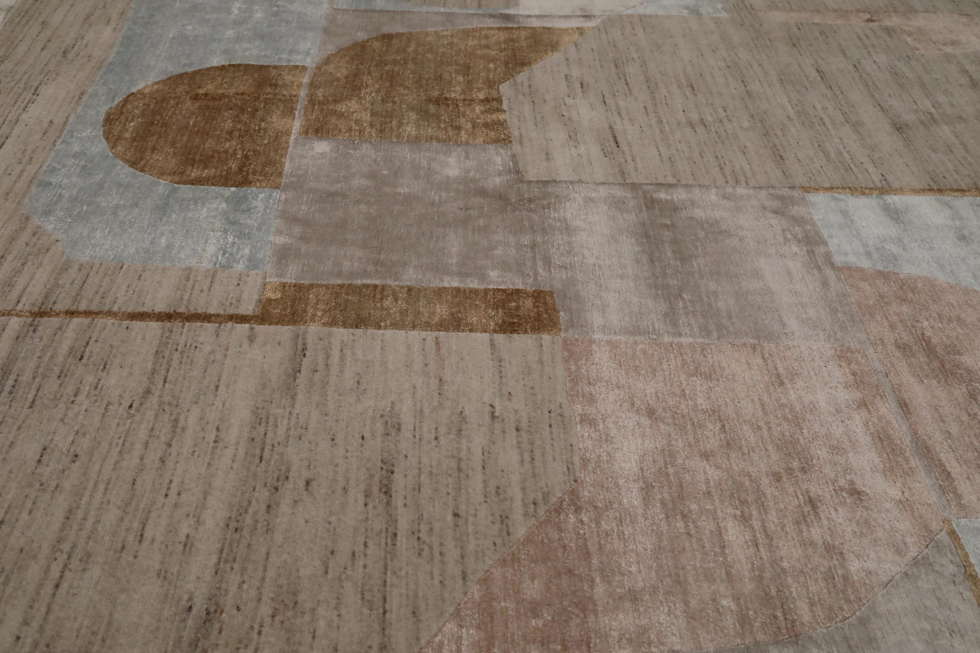 Thumbnail 3 for India Modern / Contemporary Rug 99596