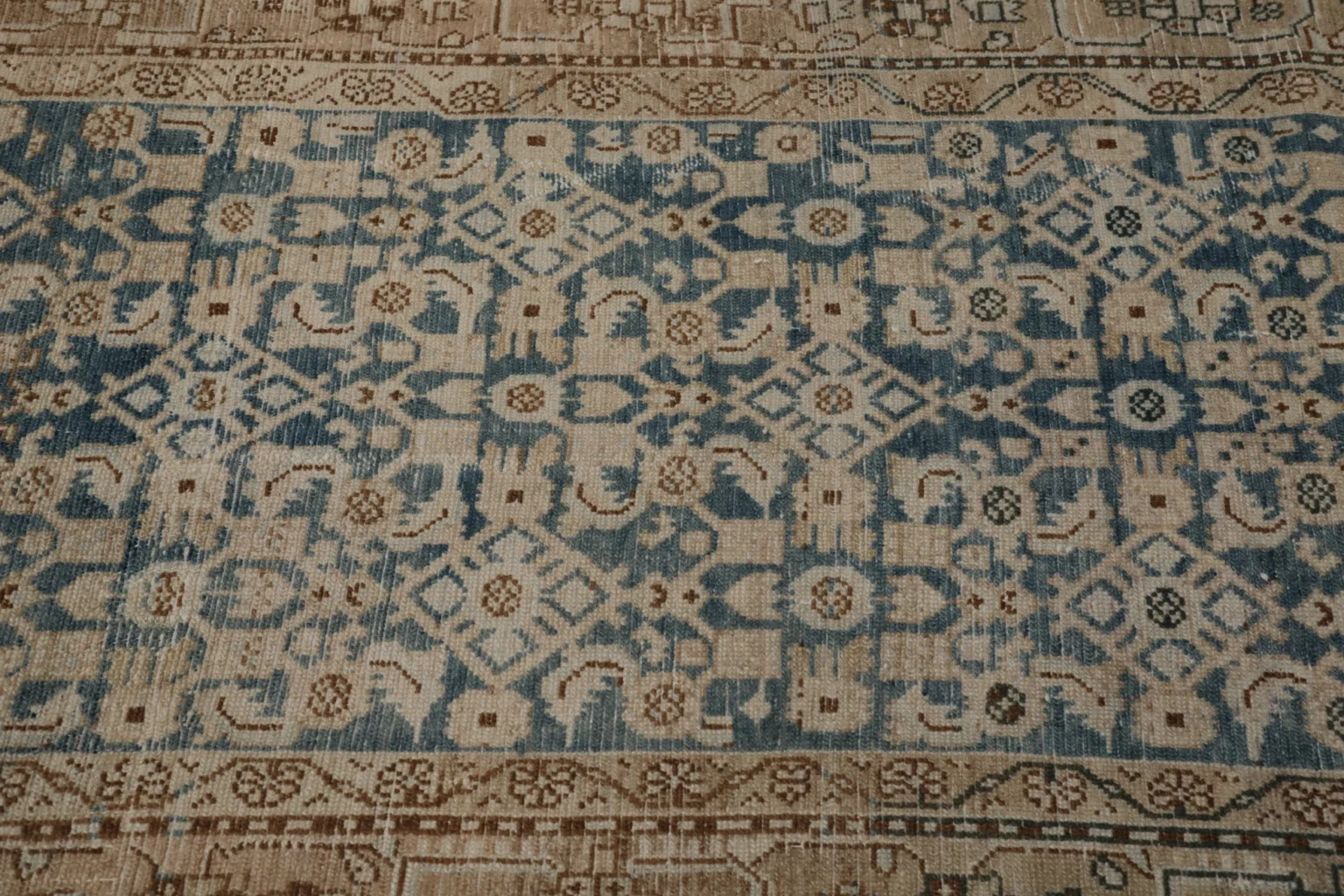 Thumbnail 7 for Antique Persian Malayer Traditional Rug 99552