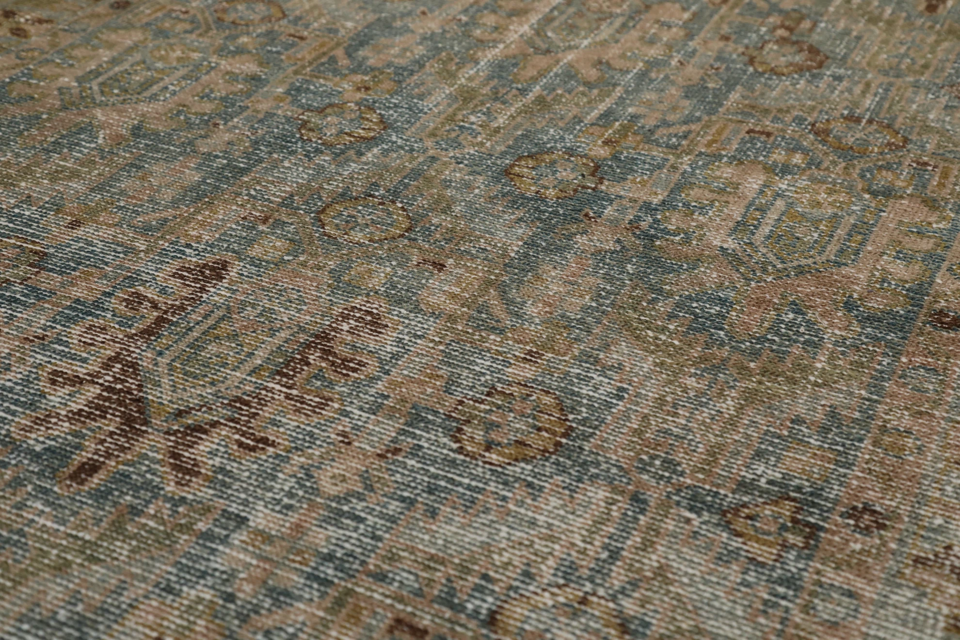 Thumbnail 5 for Antique Persian Malayer Transitional Rug 99555