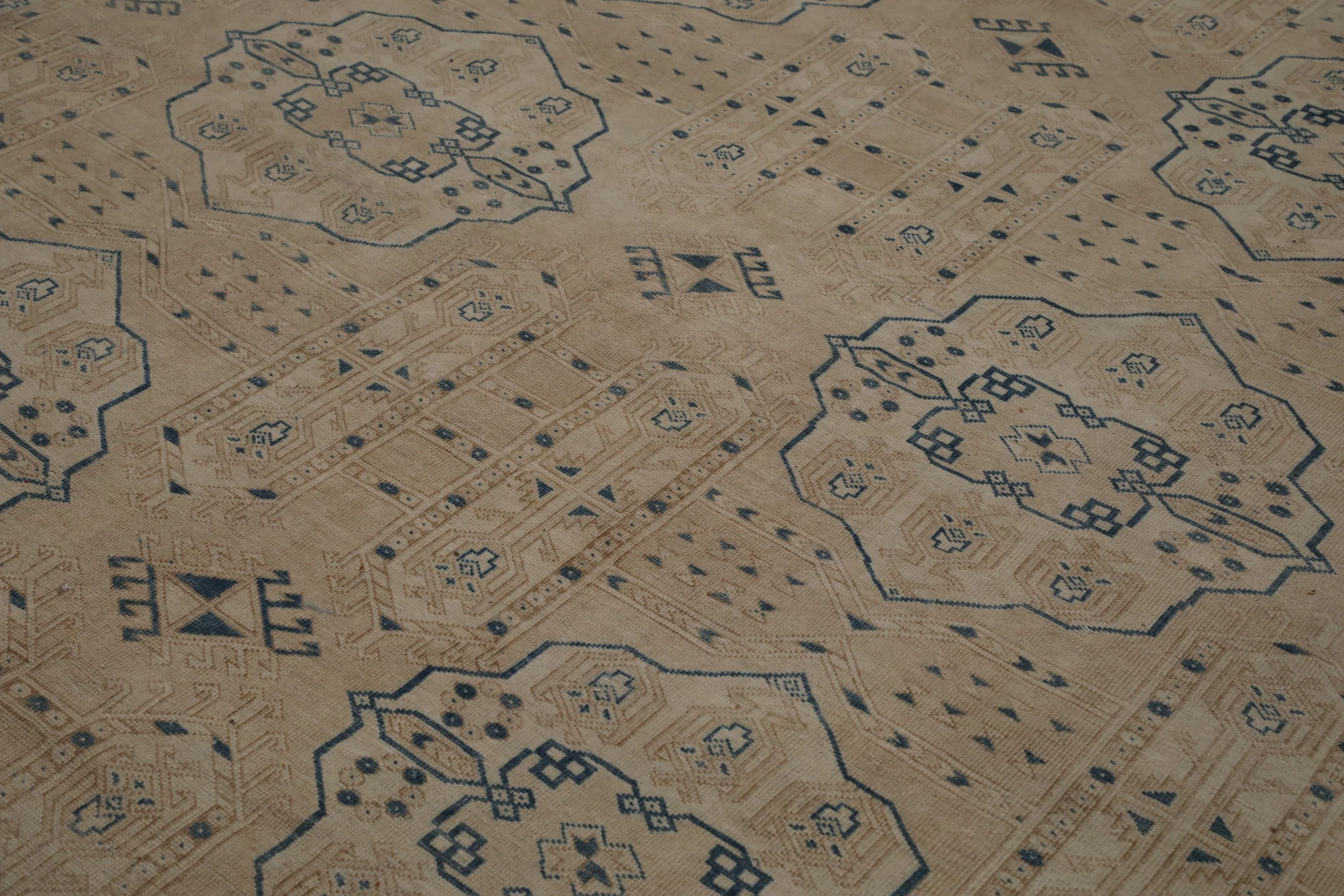 Thumbnail 6 for Persian Khotan Transitional Rug 99561