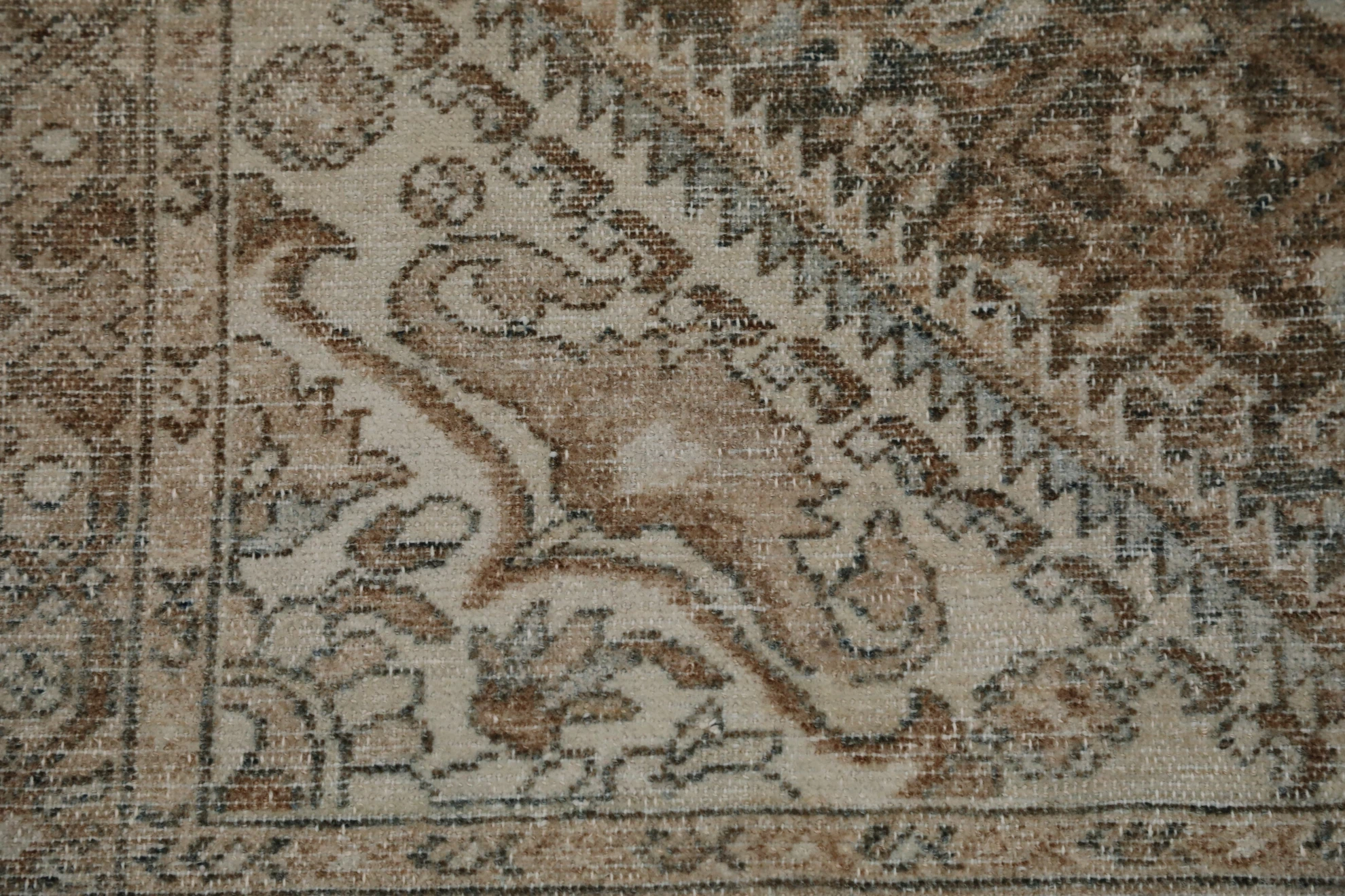 Thumbnail 4 for Antique Persian Mahal Transitional Rug 99567