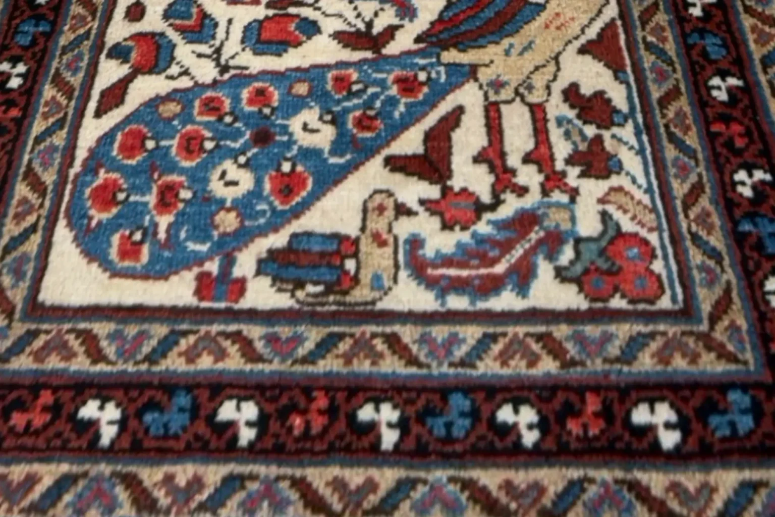 Thumbnail 9 for Persian Heriz Rug 72305