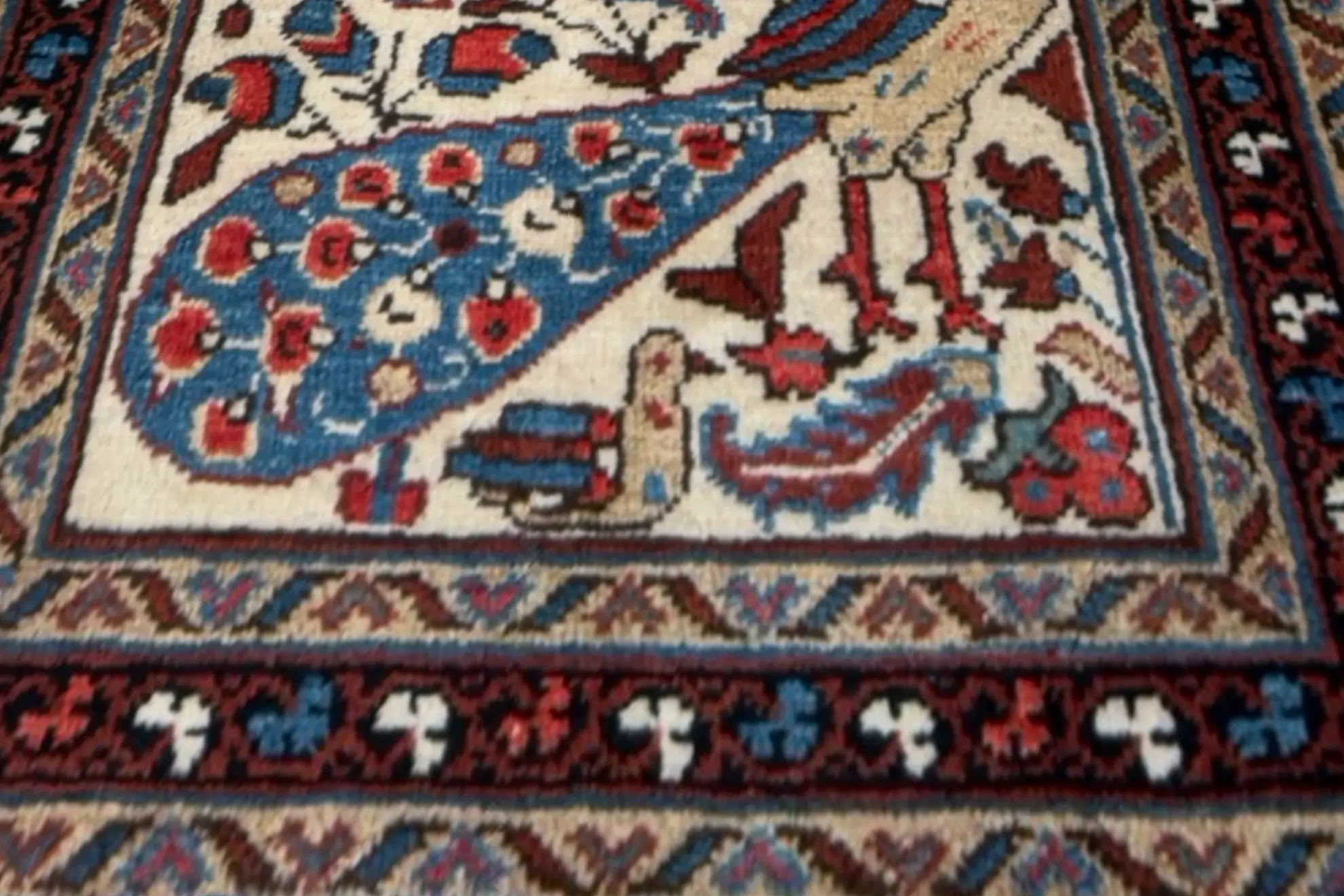 Thumbnail 13 for Persian Heriz Rug 72305